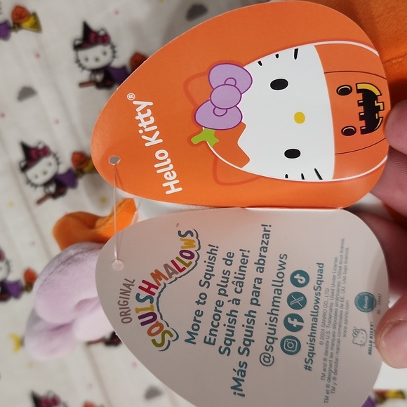 Hello kitty pumpkin squishmallow - Picture 3 of 5